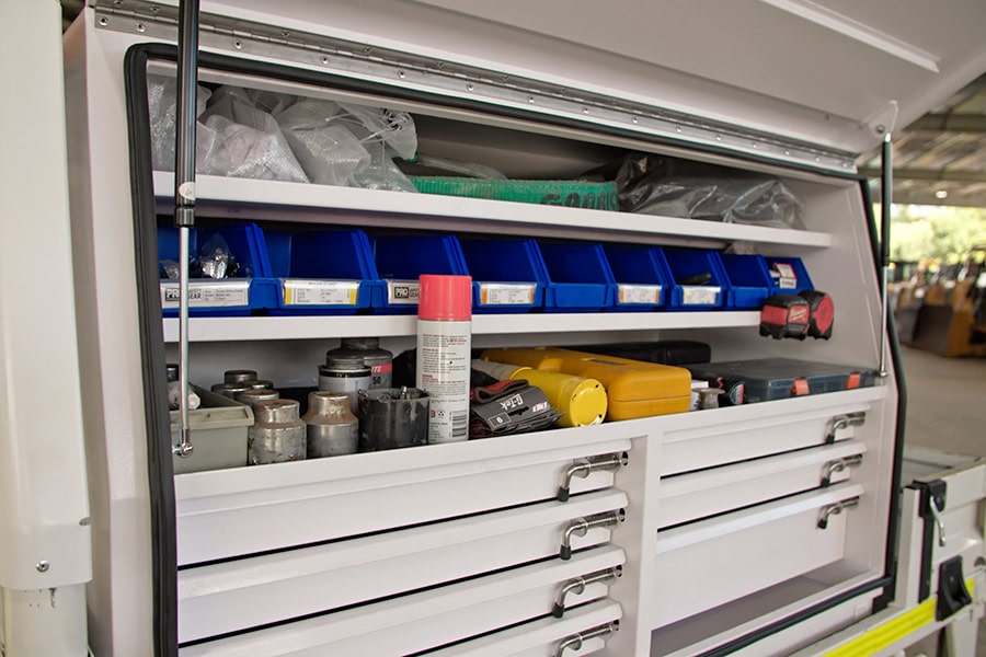 Adjustable shelving and storage bins inside the sitec toolbox design