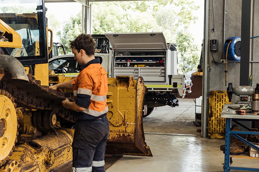 Work ute fitted with Sitec 1400 Mine Series toolbox